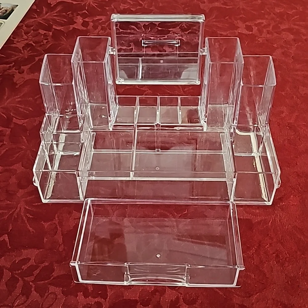 Makeup stand organizer